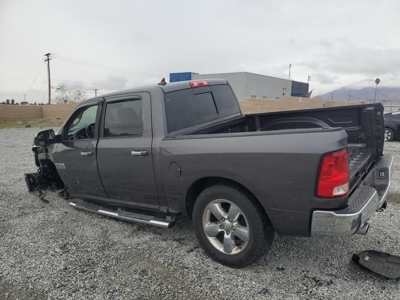 2014 RAM 1500 - Image 2