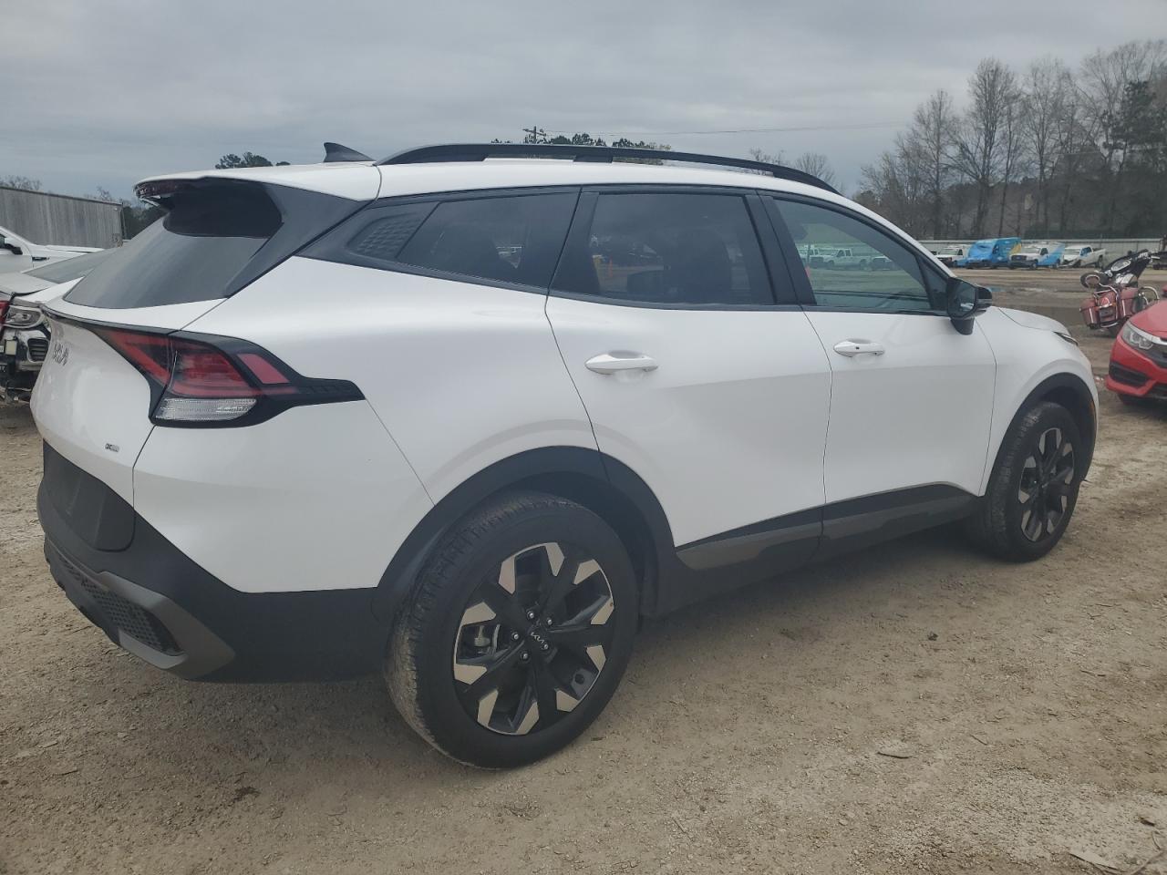 2024 Kia Sportage - Image 3
