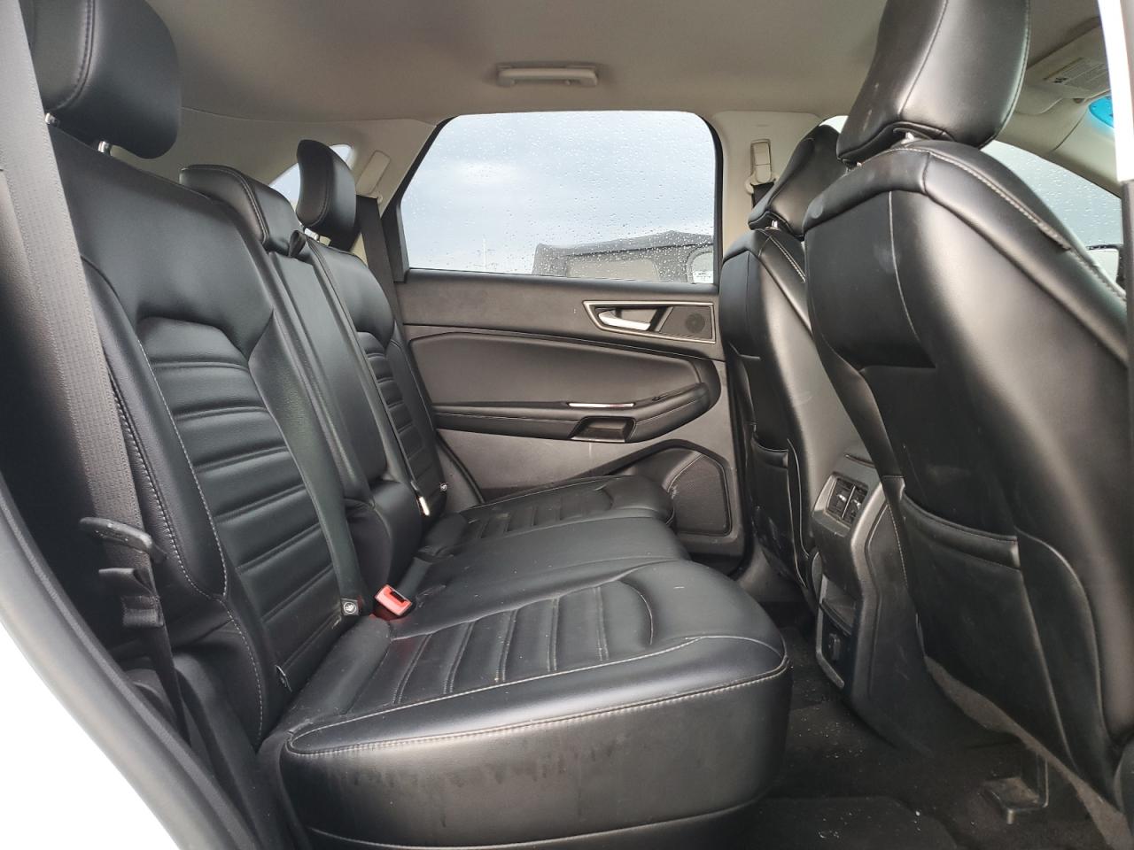 2020 Ford Edge - Image 11