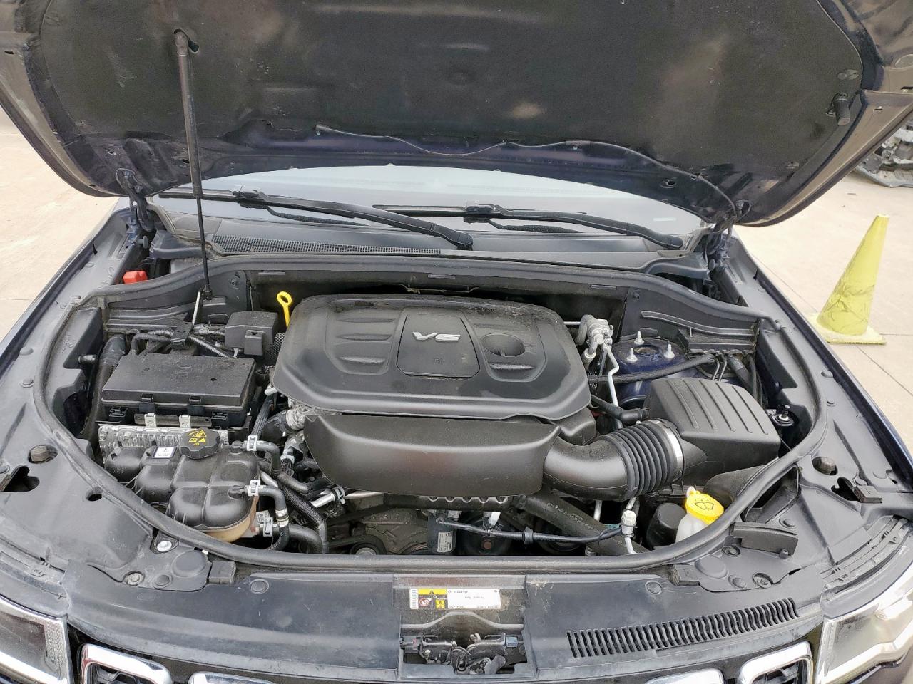 2018 Jeep Grand Cherokee - Image 12