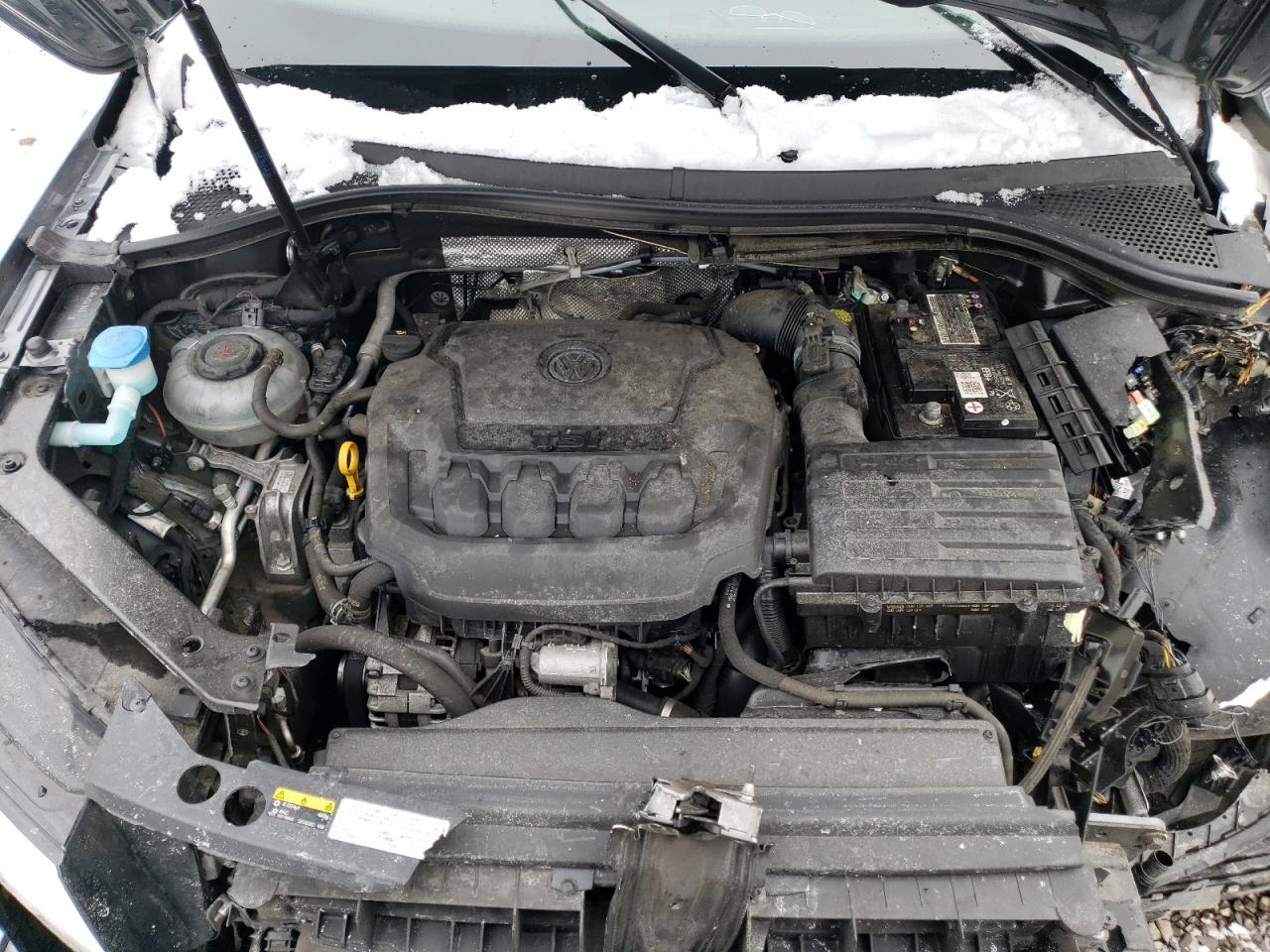 2021 Volkswagen Tiguan - Image 12