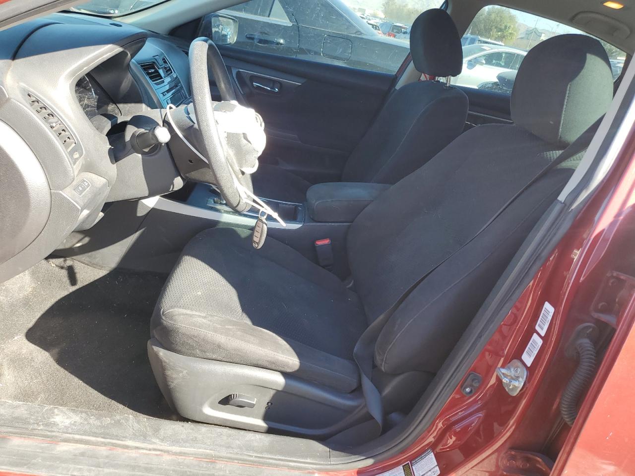 2015 Nissan Altima - Image 7