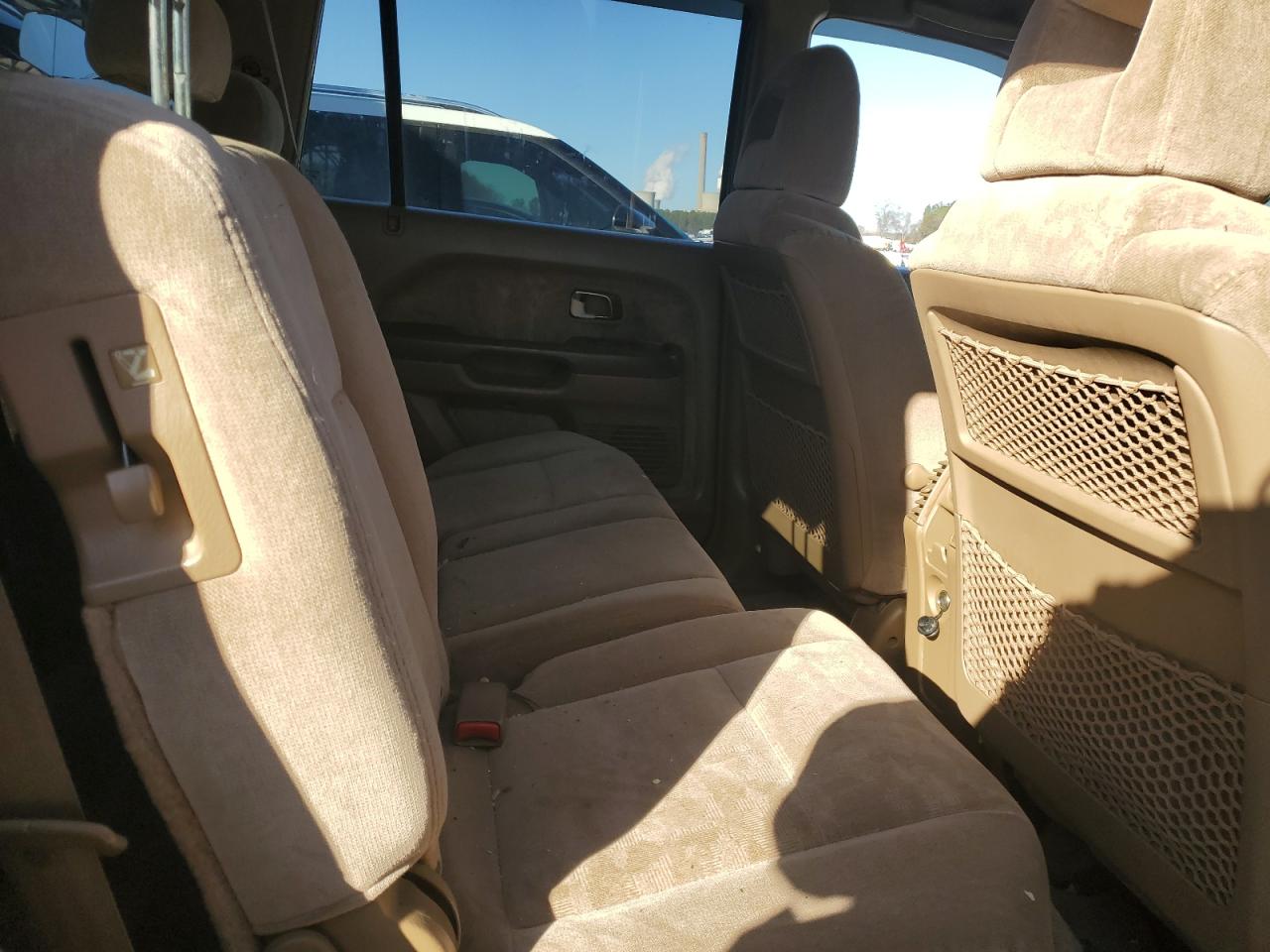 2004 Honda Pilot - Image 11