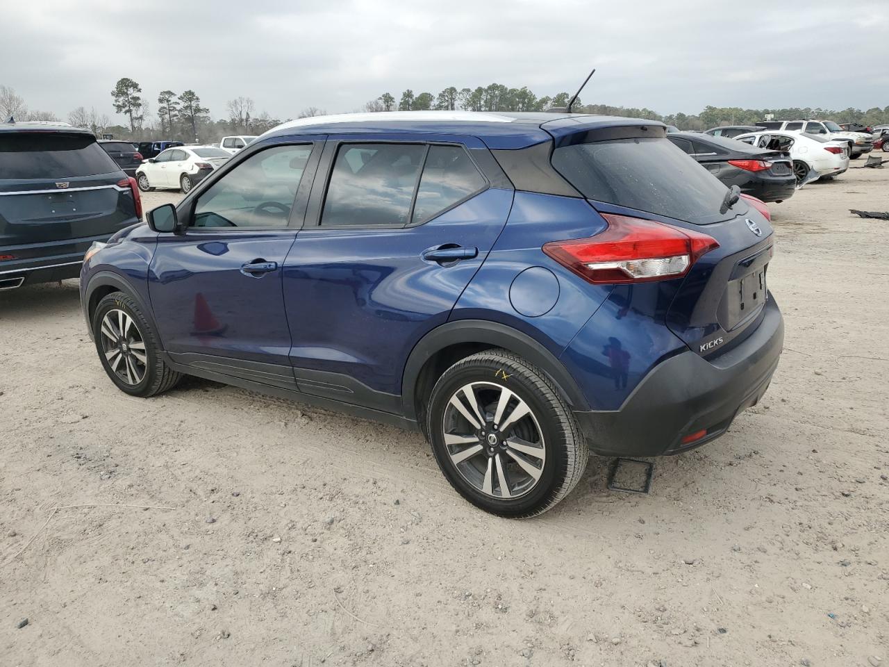 2019 Nissan Kicks - Image 2
