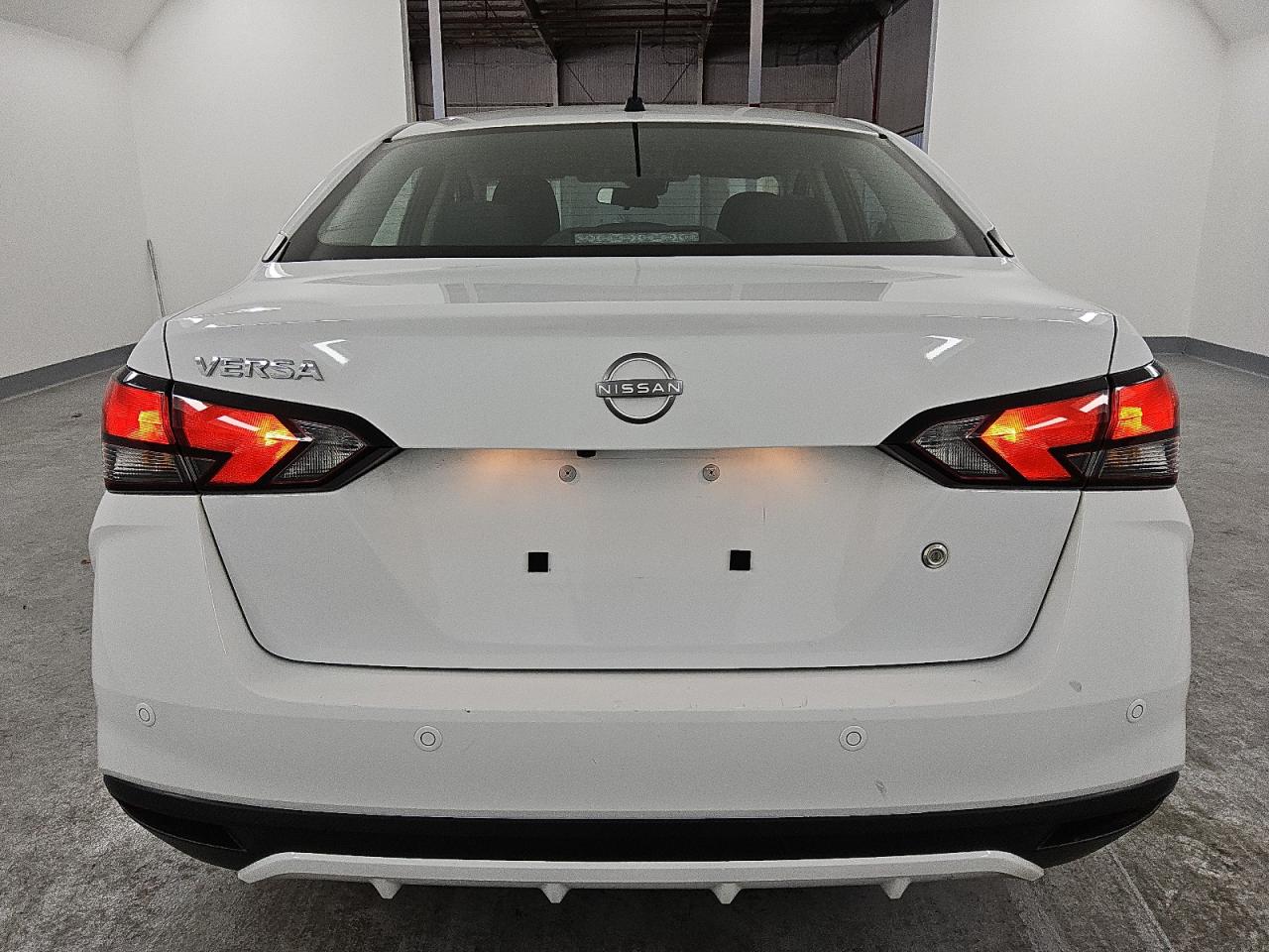 2024 Nissan Versa - Image 6