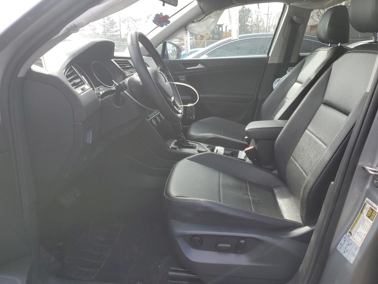2021 Volkswagen Tiguan - Image 7