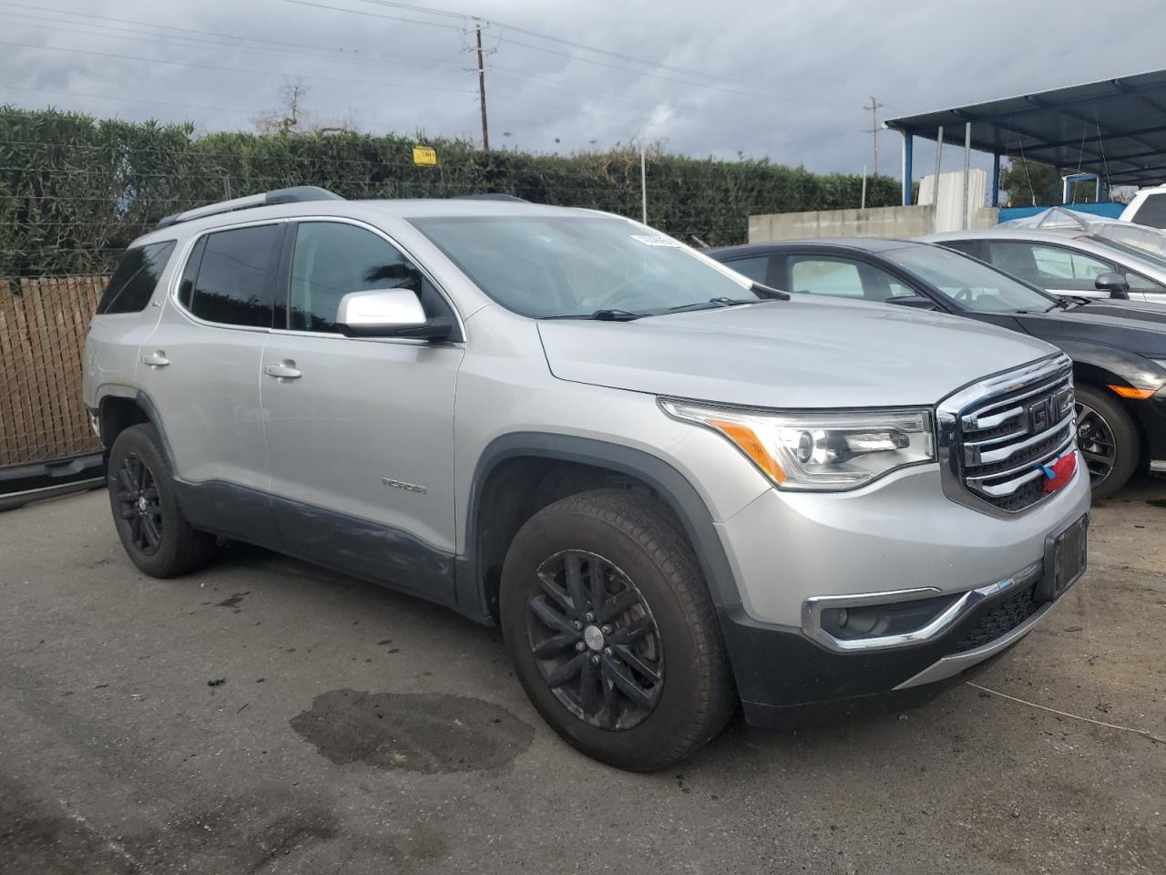 2018 GMC Acadia - Image 4