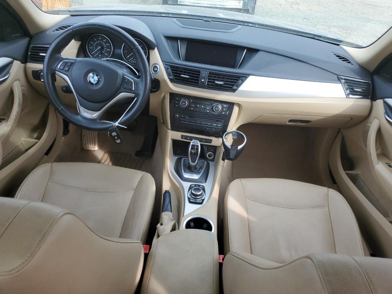 2015 BMW X1 - Image 8
