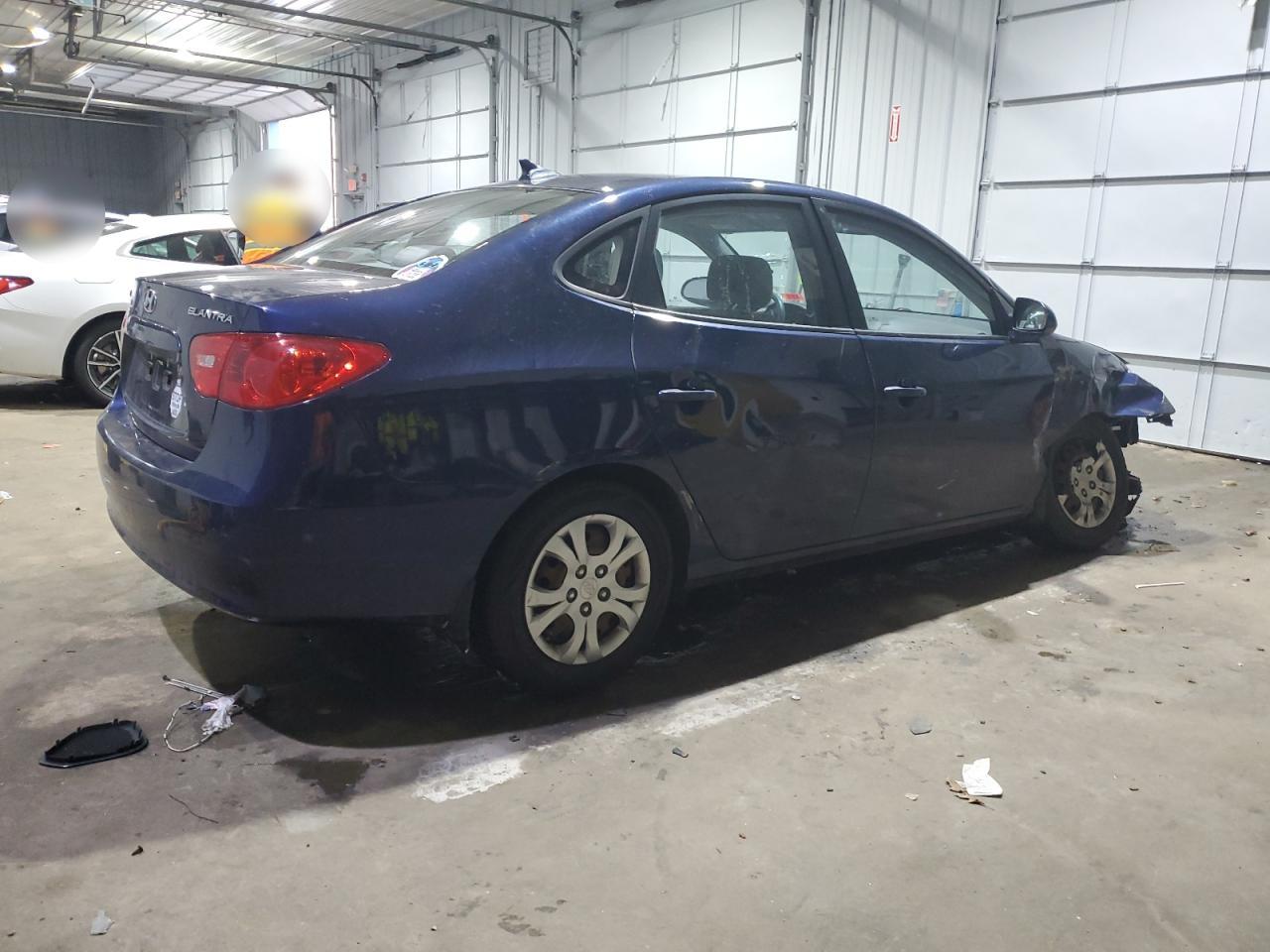 2009 Hyundai Elantra - Image 3