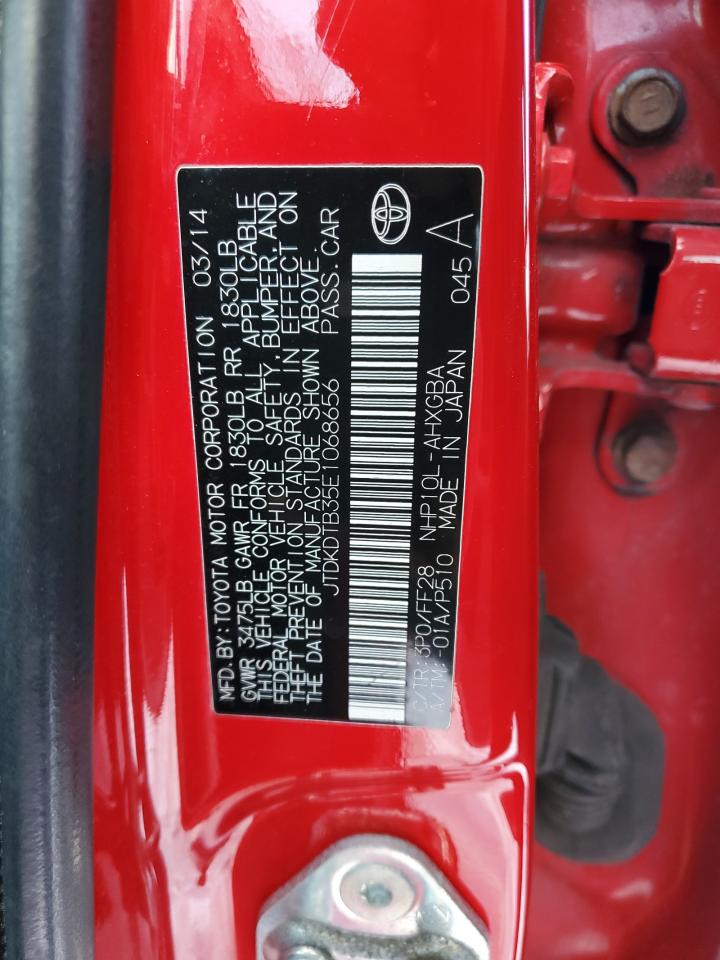 2014 Toyota Prius - Image 12