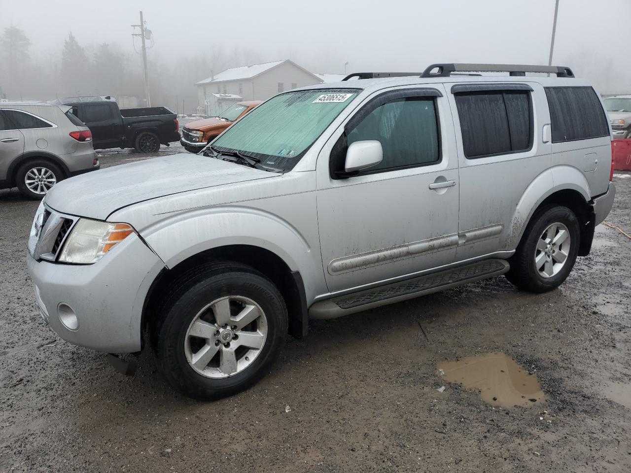 2011 Nissan Pathfinder - Image 1