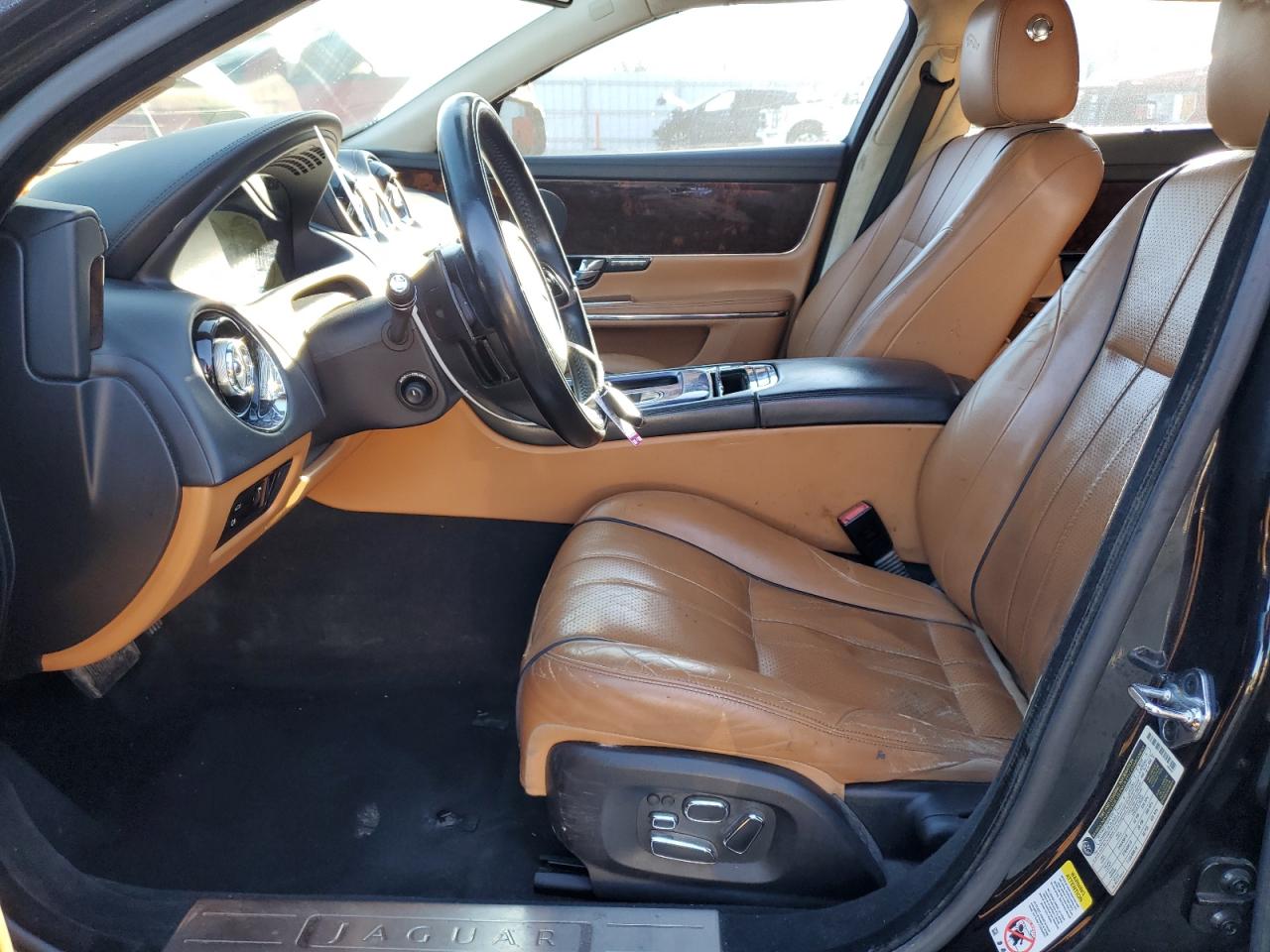 2012 Jaguar XJ - Image 7