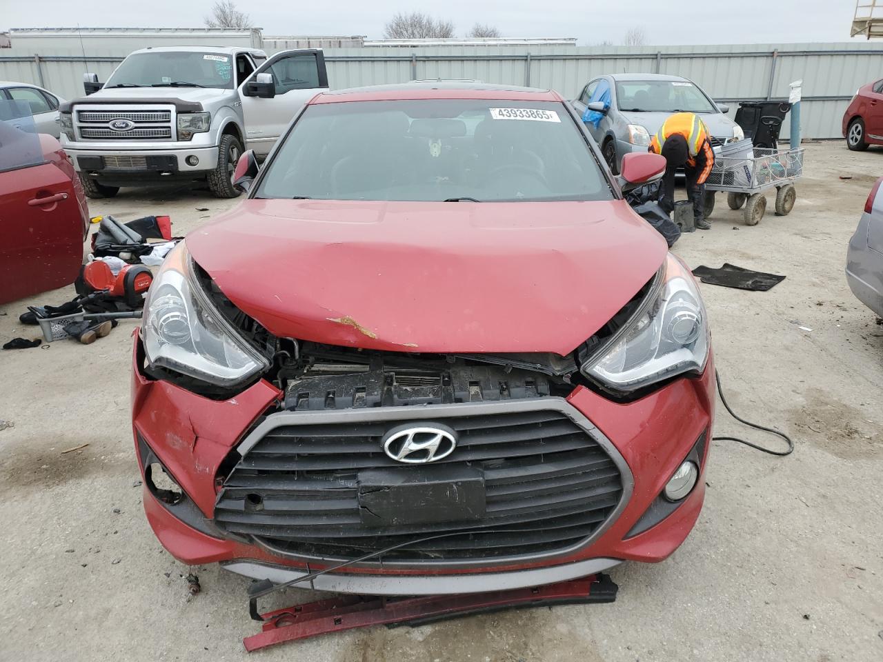 2016 Hyundai Veloster - Image 5