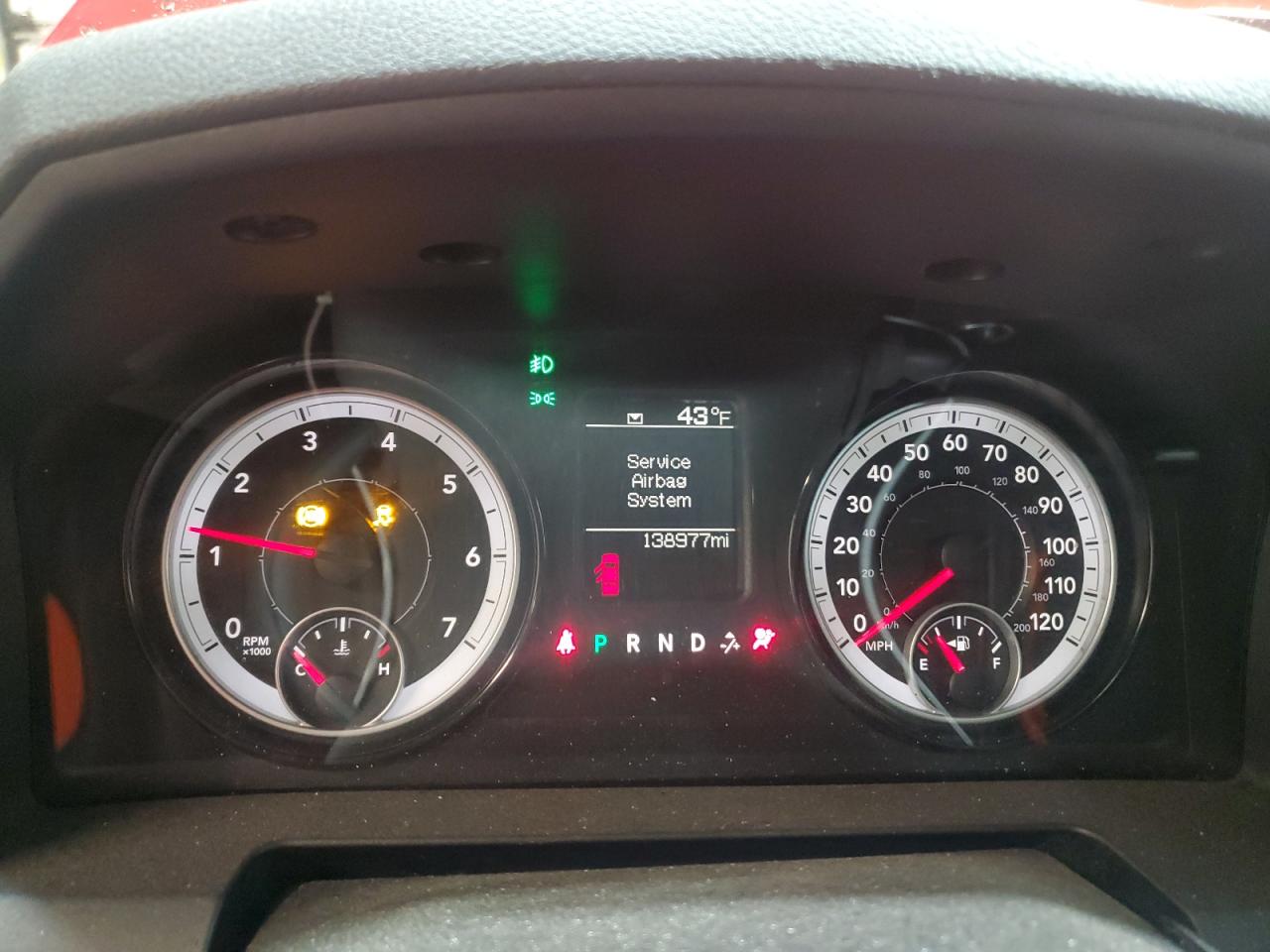 2014 RAM 1500 - Image 9