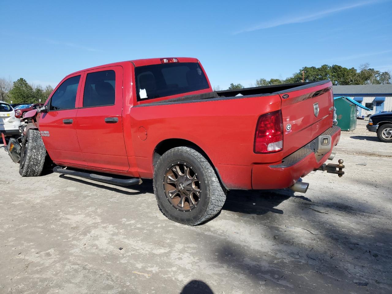 2016 RAM 1500 - Image 2