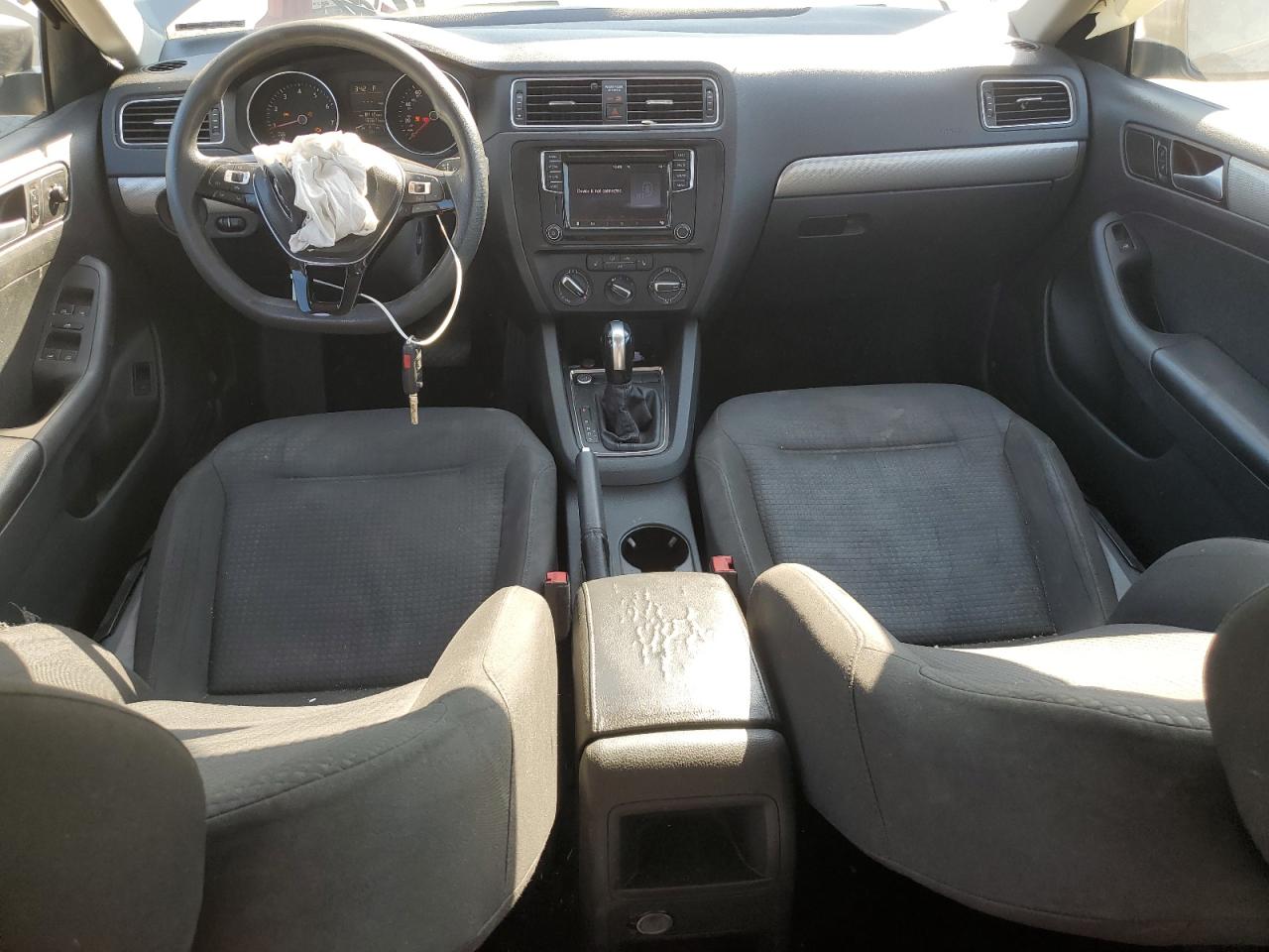 2016 Volkswagen Jetta - Image 8