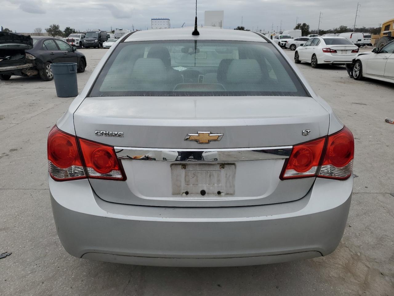 2014 Chevrolet Cruze - Image 6
