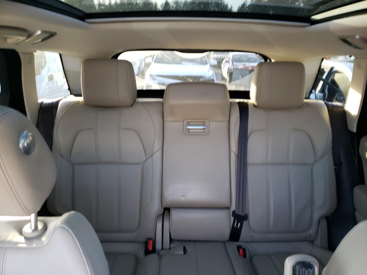2016 Land Rover Range Rover - Image 10