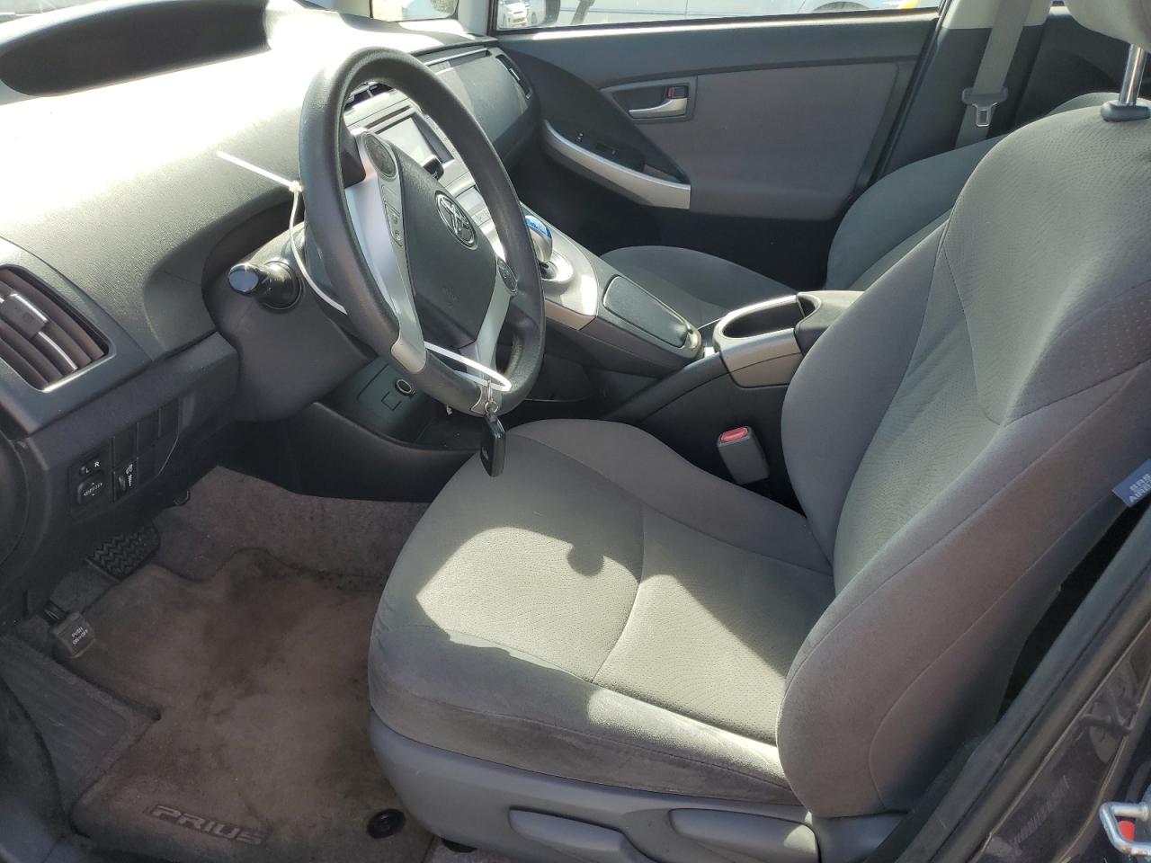 2014 Toyota Prius - Image 7