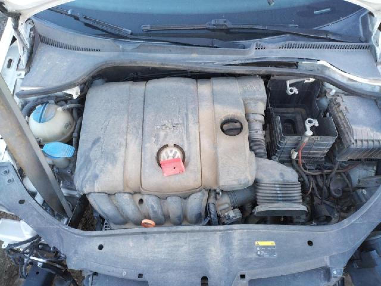 2010 Volkswagen Jetta - Image 11