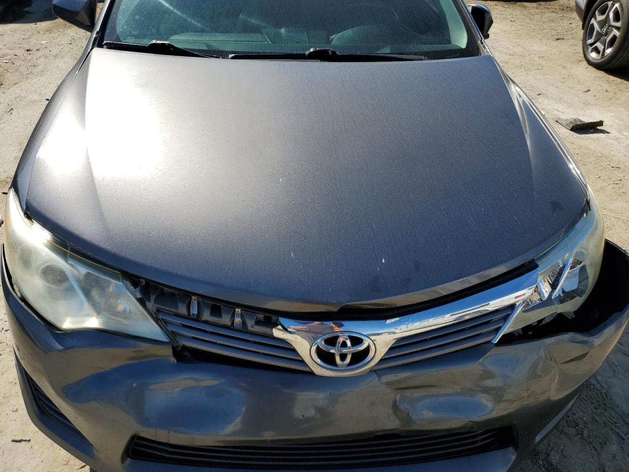 2013 Toyota Camry - Image 11