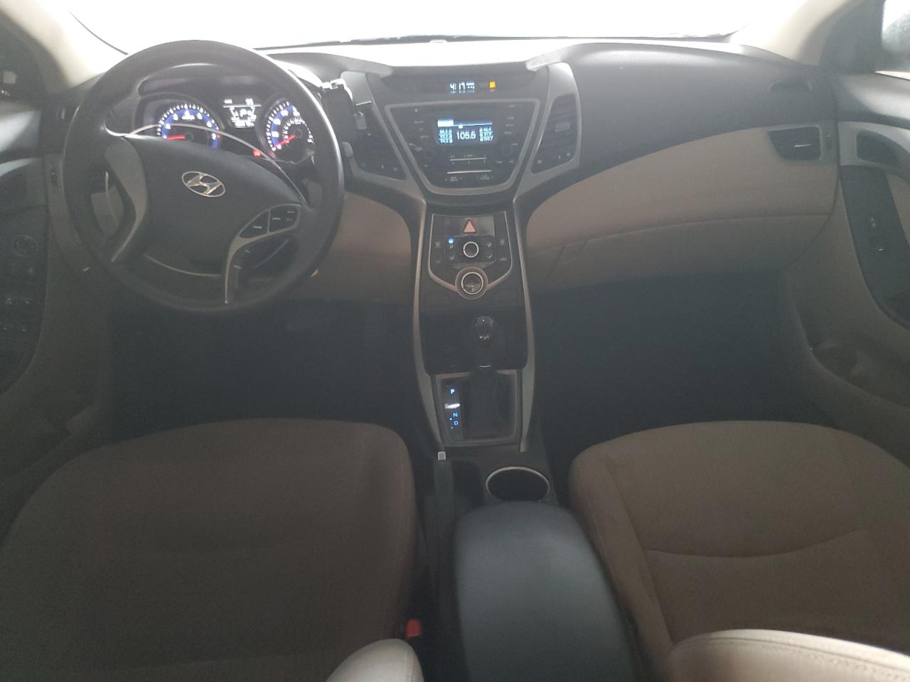2016 Hyundai Elantra - Image 8