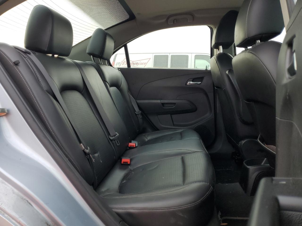 2018 Chevrolet Sonic - Image 10
