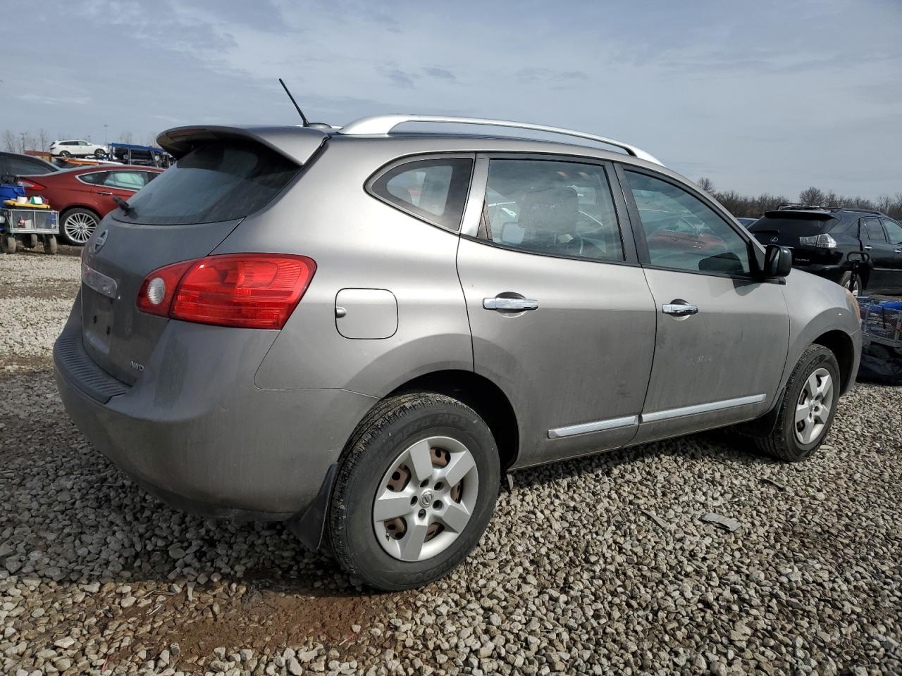 2014 Nissan Rogue - Image 3