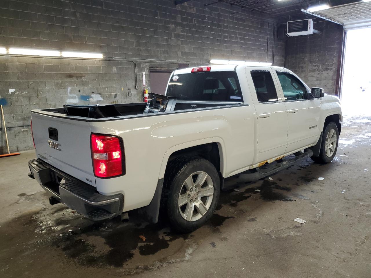 2015 GMC Sierra - Image 3