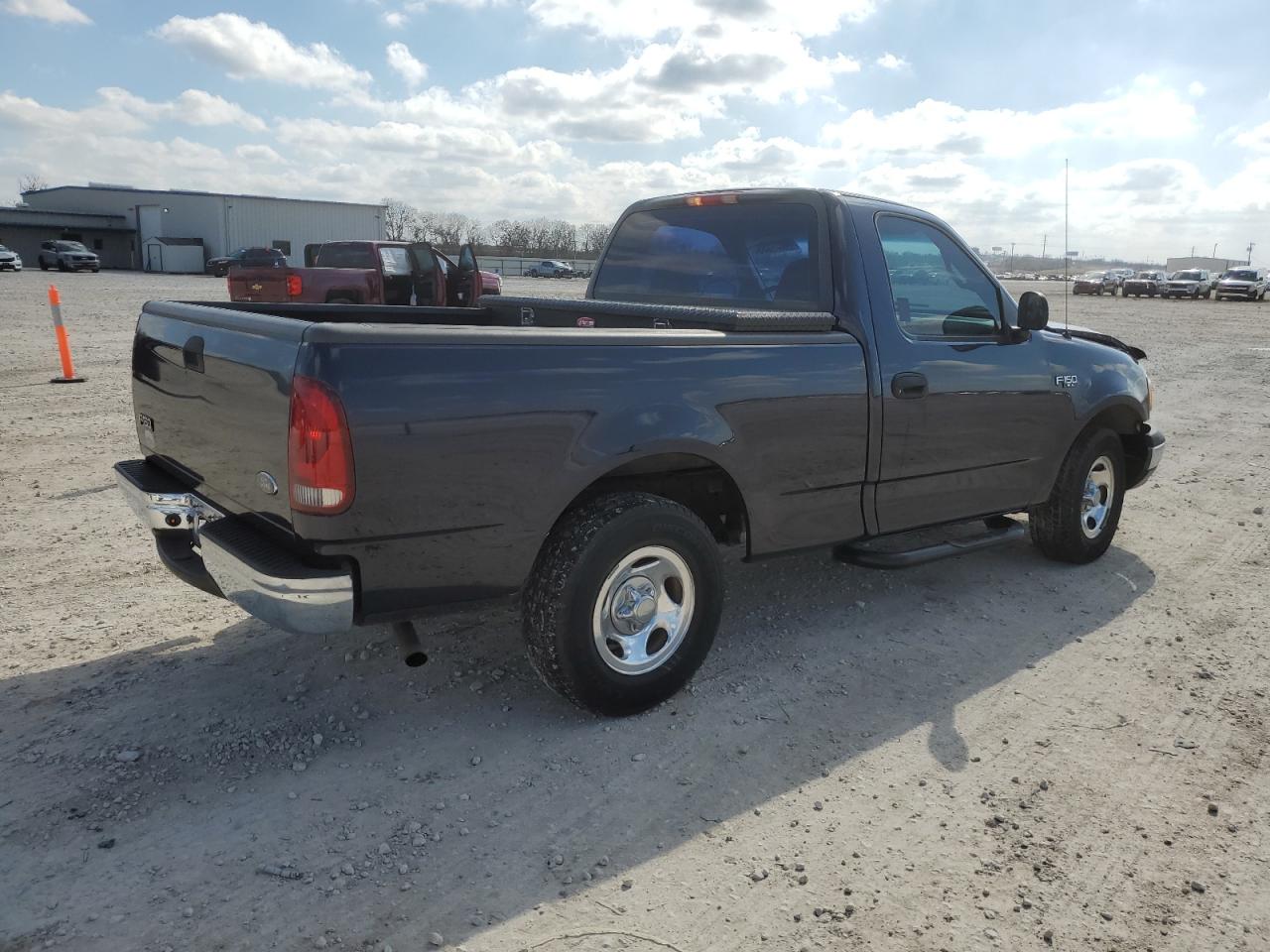2000 Ford F-150 - Image 3