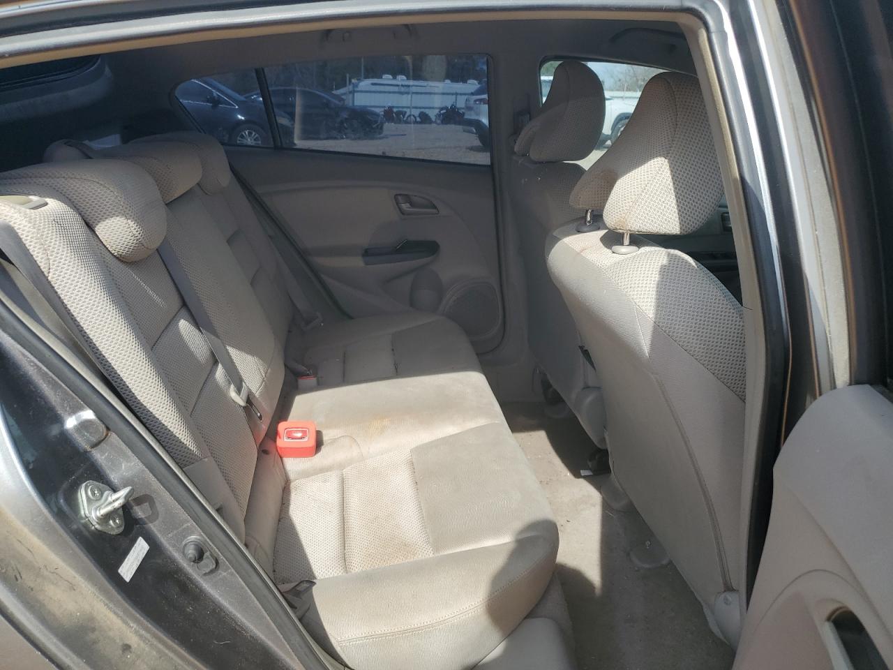 2010 Honda Insight - Image 10