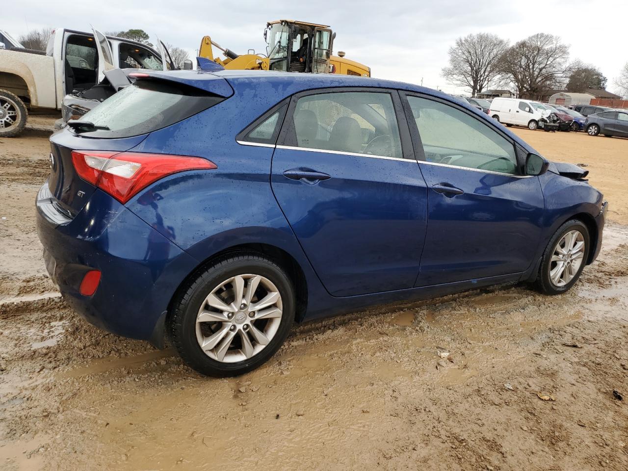 2013 Hyundai Elantra - Image 3
