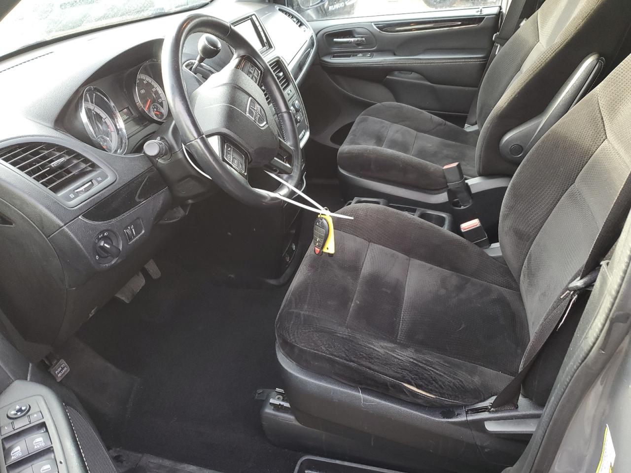 2014 Dodge Caravan - Image 7