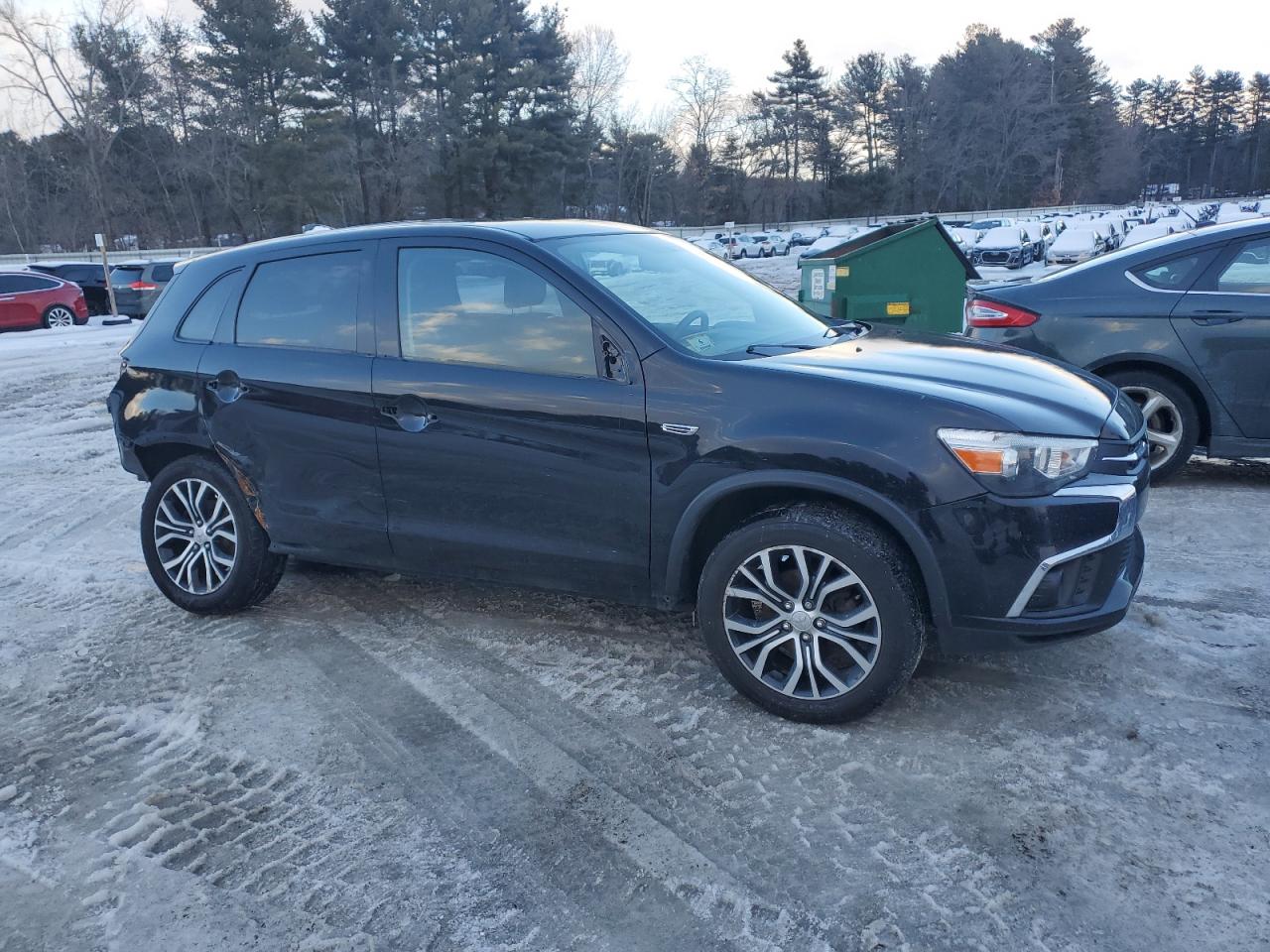 2018 Mitsubishi Outlander - Image 4