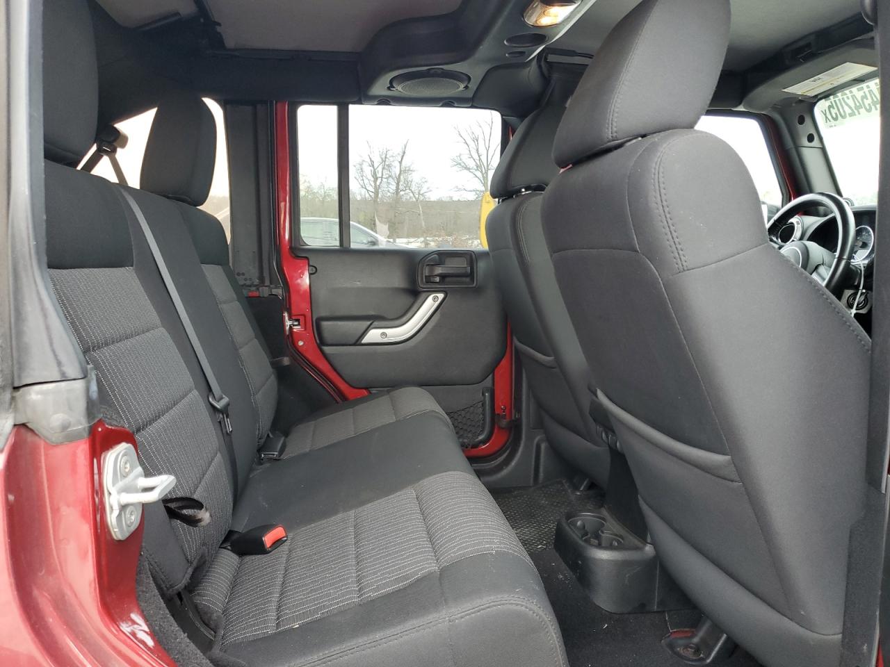 2011 Jeep Wrangler - Image 11