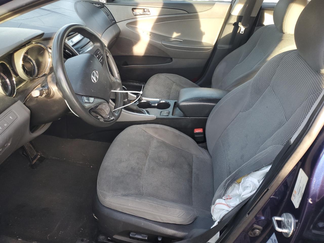 2013 Hyundai Sonata - Image 7