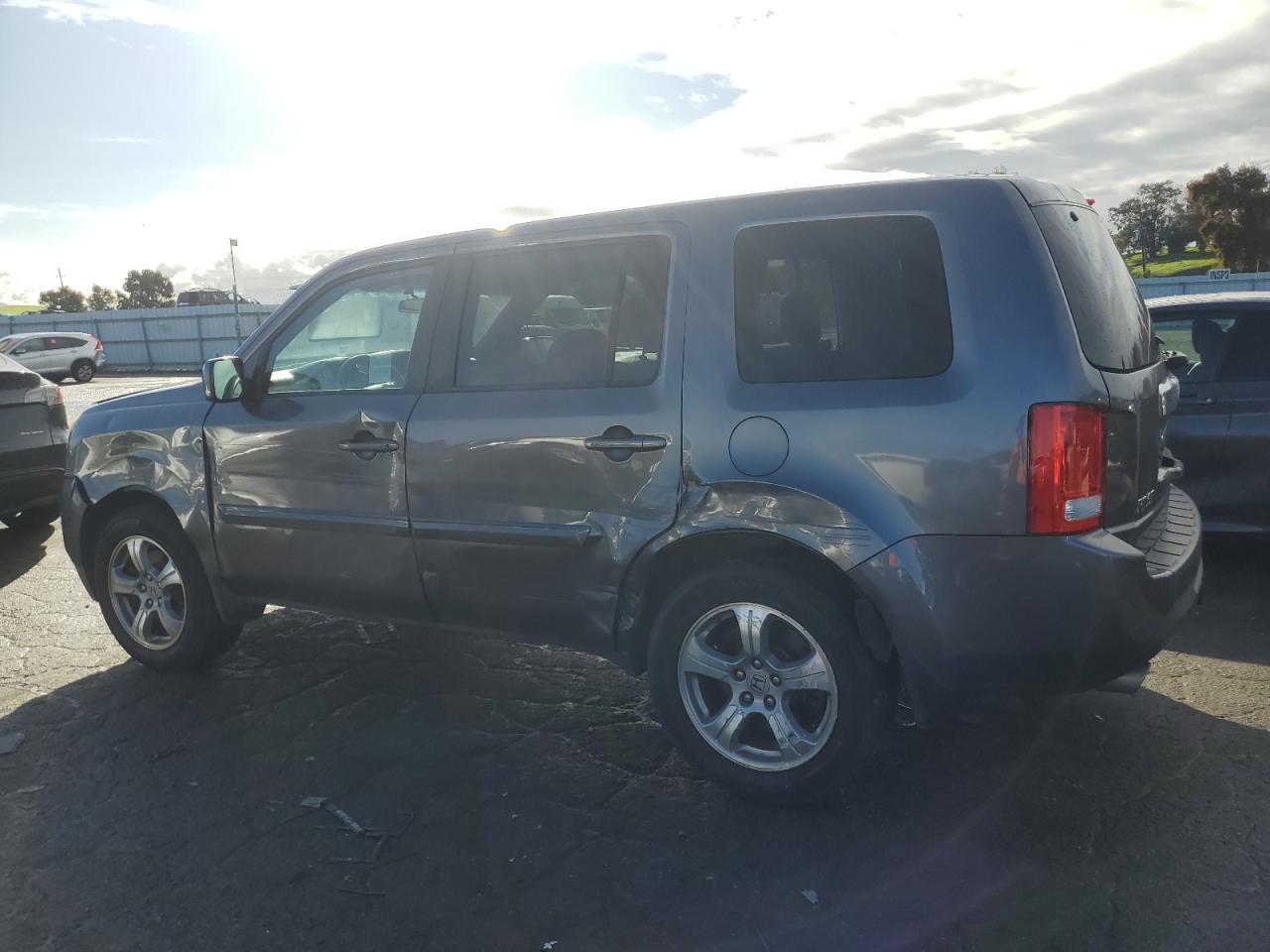 2015 Honda Pilot - Image 2