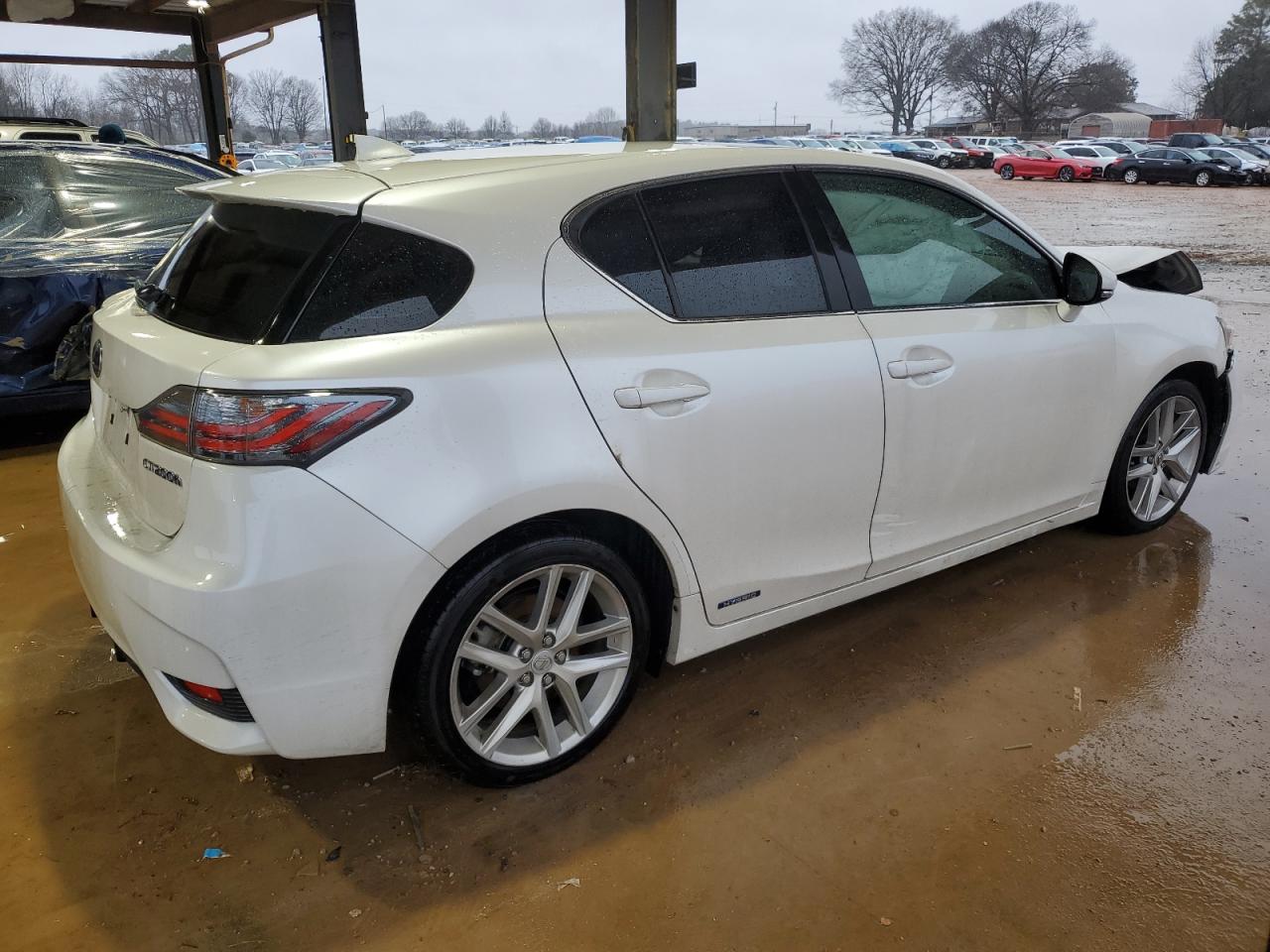 2017 Lexus CT - Image 3