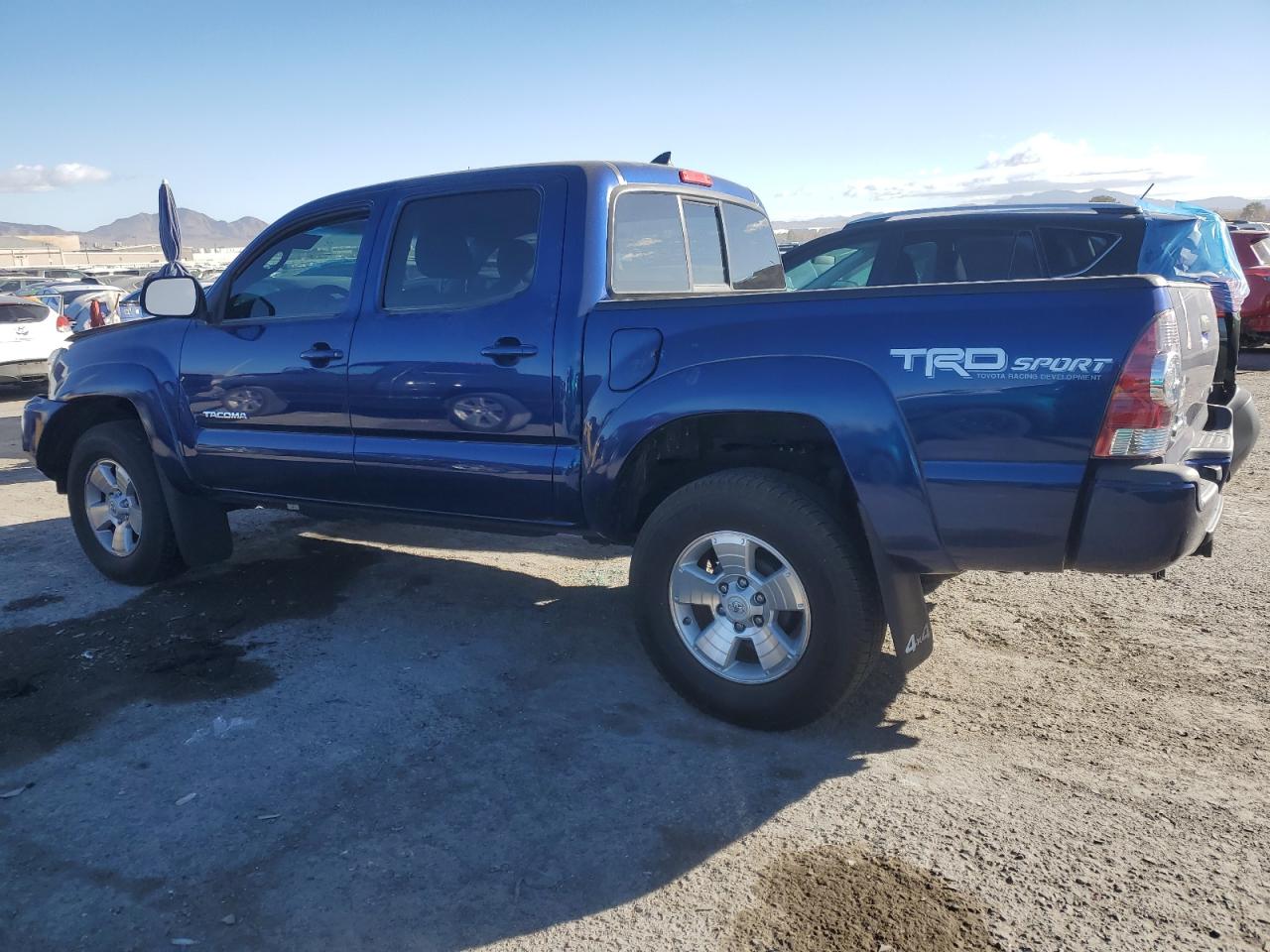 2014 Toyota Tacoma - Image 2