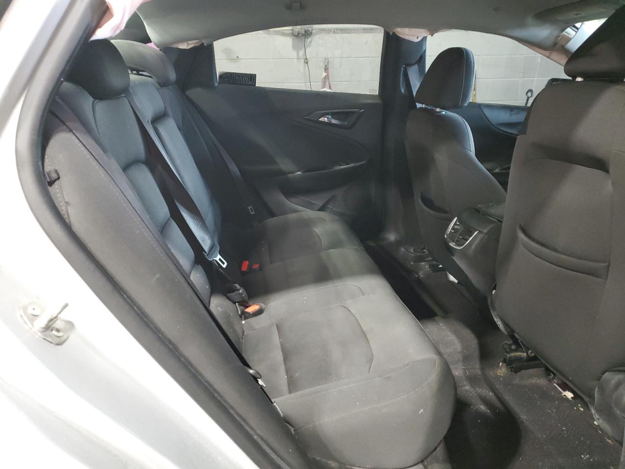 2018 Chevrolet Malibu - Image 10