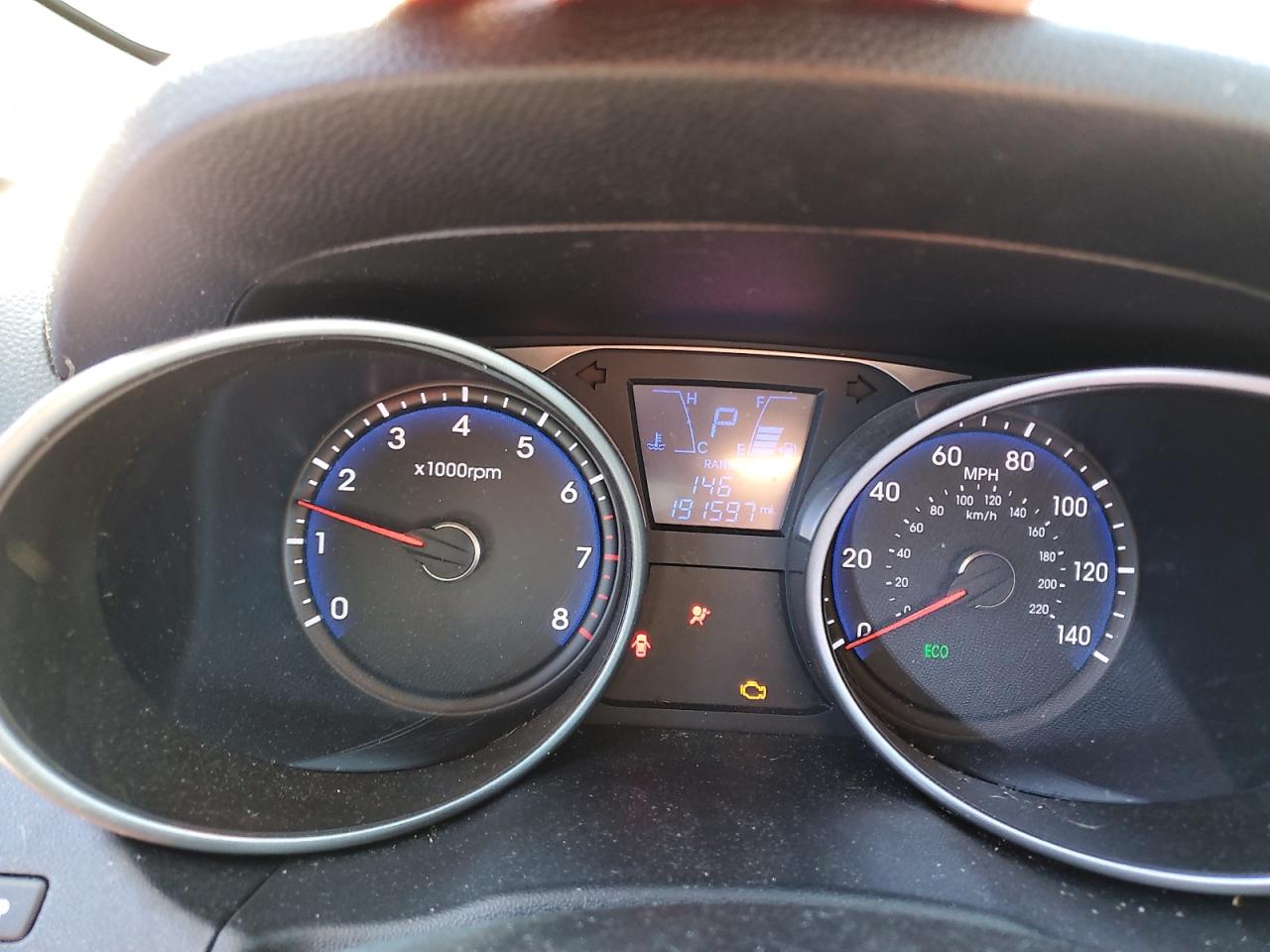 2012 Hyundai Tucson - Image 9