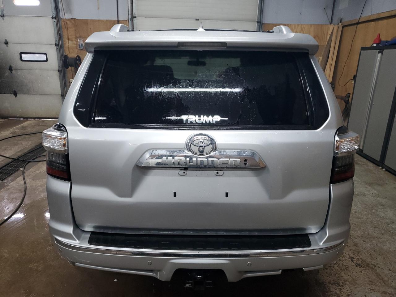 2015 Toyota 4Runner - Image 6