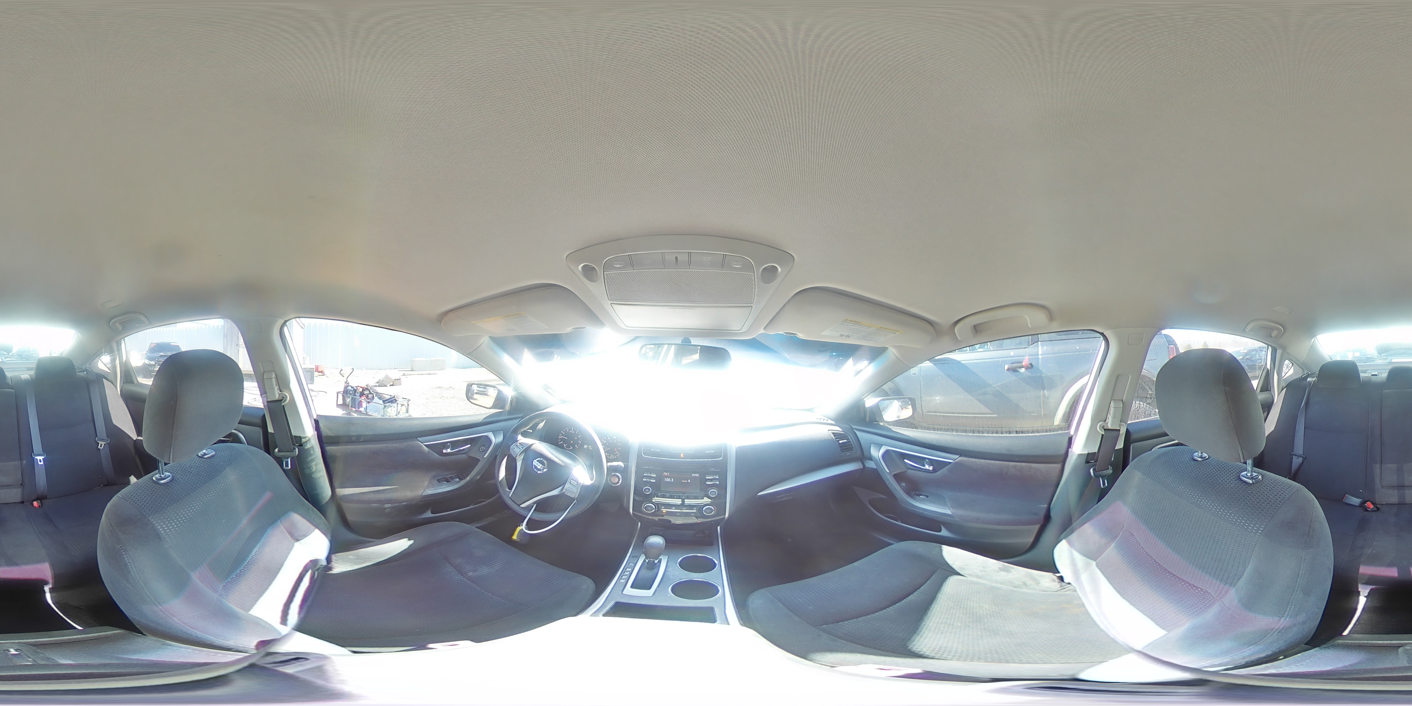2015 Nissan Altima - Image 14