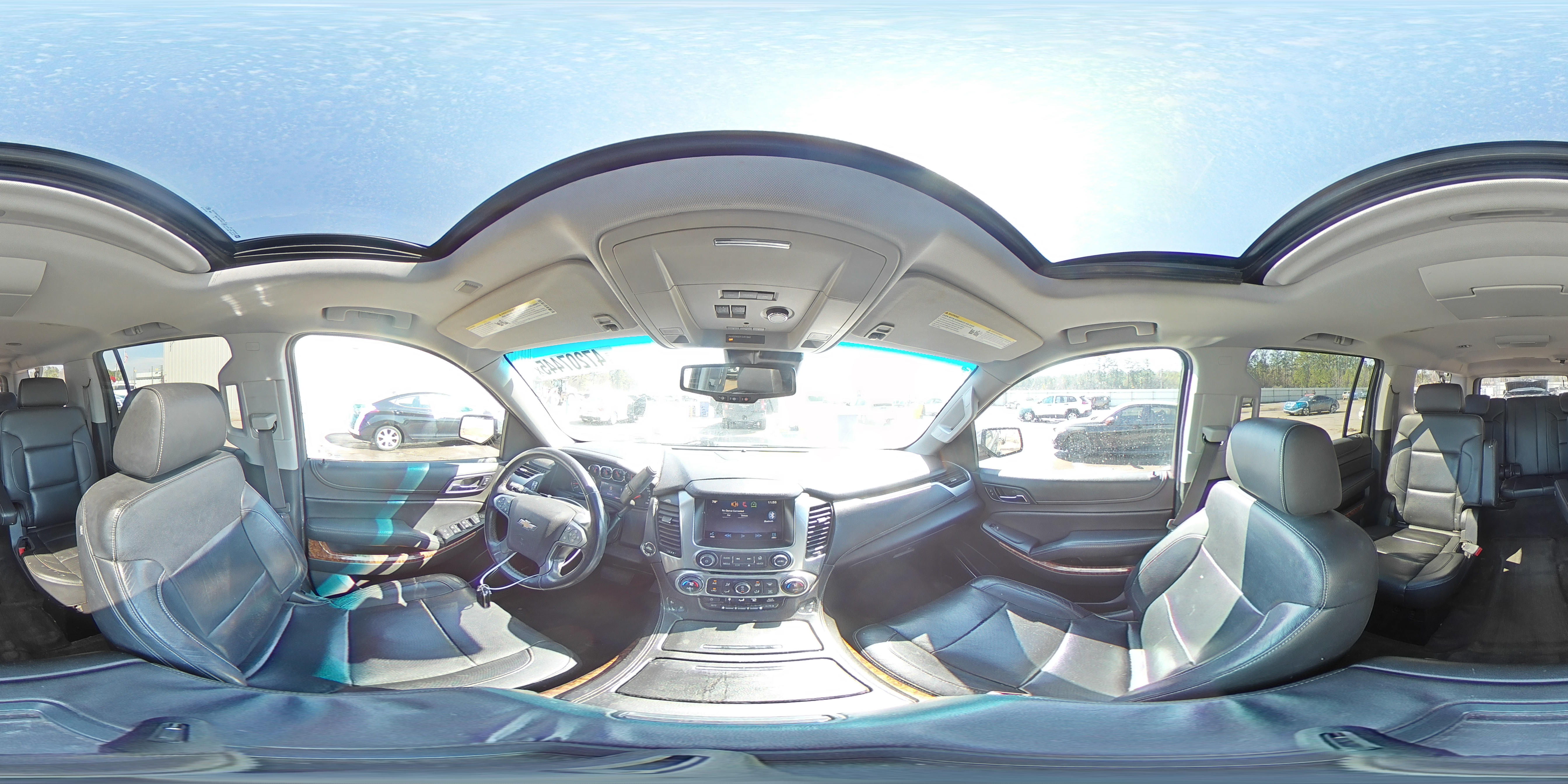 2015 Chevrolet Suburban - Image 16