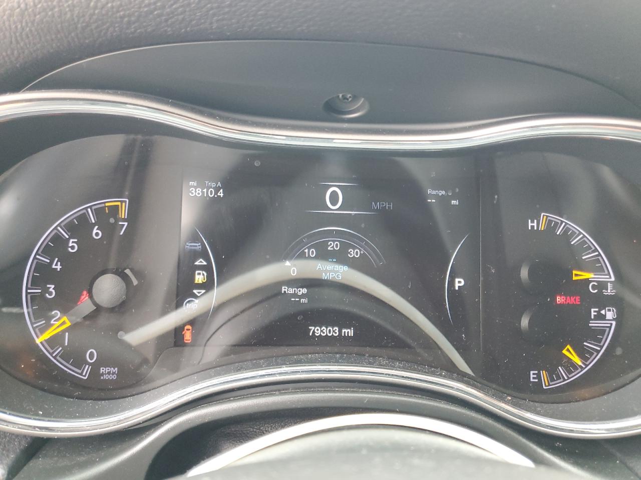 2020 Jeep Grand Cherokee - Image 9