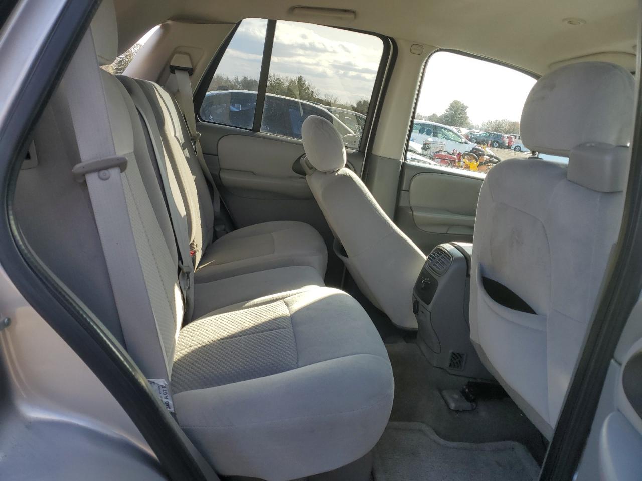 2008 Chevrolet TrailBlazer - Image 11