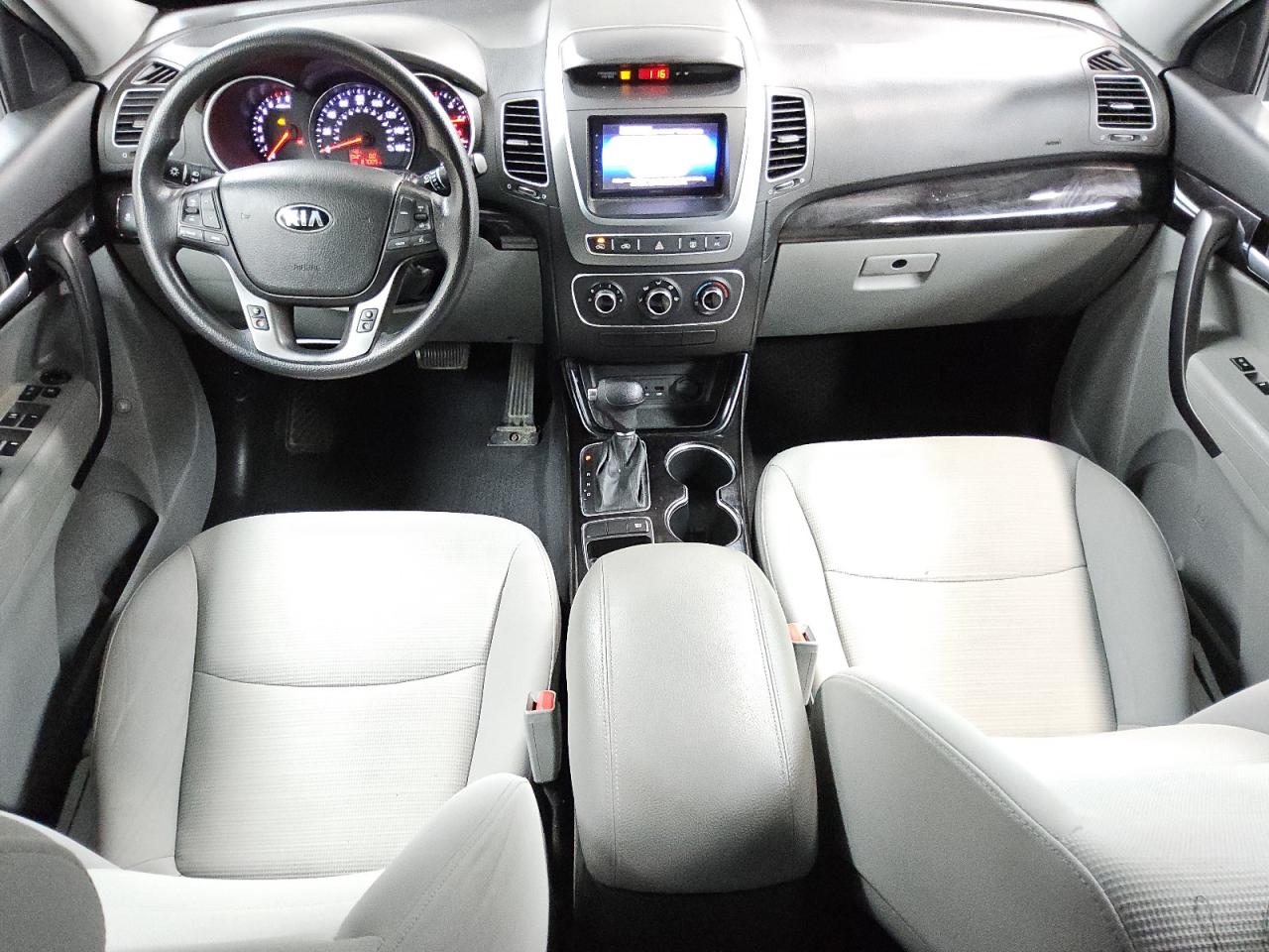 5XYKT3A6XFG586990 2015 Kia Sorento Lx