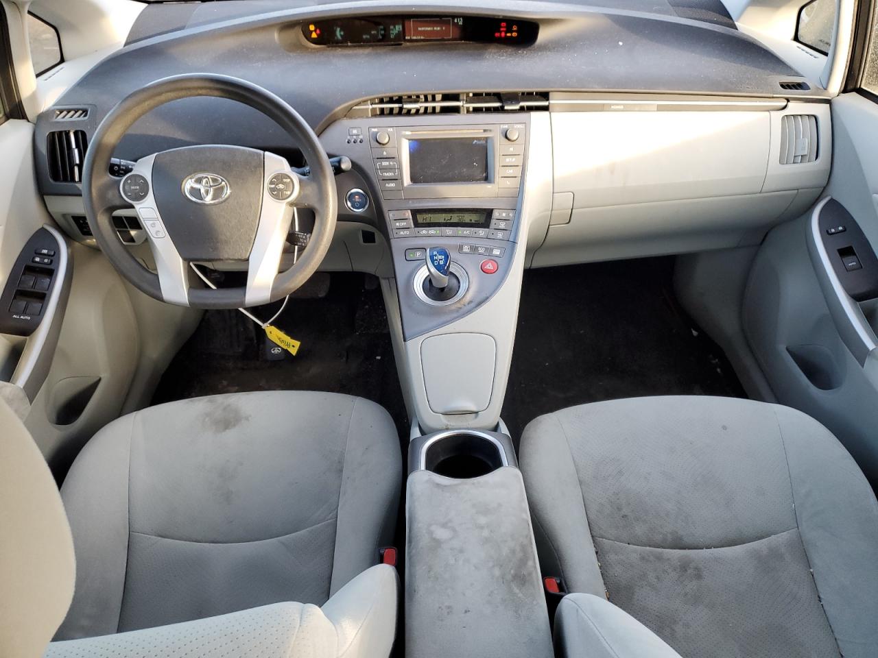 2014 Toyota Prius - Image 8