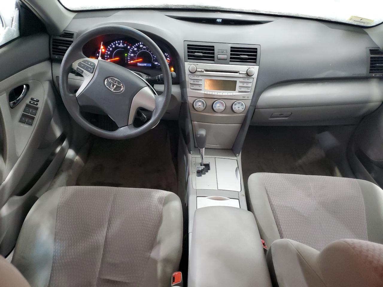 2010 Toyota Camry - Image 8