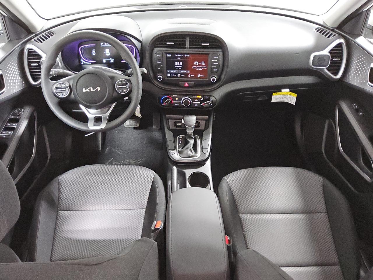 2025 Kia Soul - Image 8